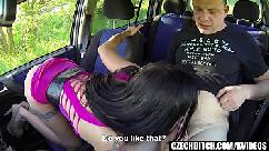 Lindas ruas prostitutas lambendo bunda de clientes