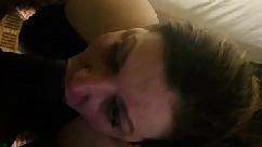 Eu amo chupar o pau grande e negro do papai