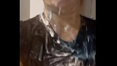 Os safados casados me fizeram isso mas não quiseram mostrar nem os cacetes esperando outros safados com muita porra pra novas gozadas na minha boca cara