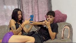 NÃo goze dentro a meia-irmã oferece sua buceta suculenta em troca de um celular novo