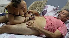 Bony repreende o padrasto por chegar tarde em casa parte 1 eles fazem um delicioso 69